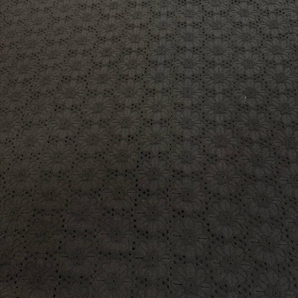 پارچه دانتل مدل گل گلی 108